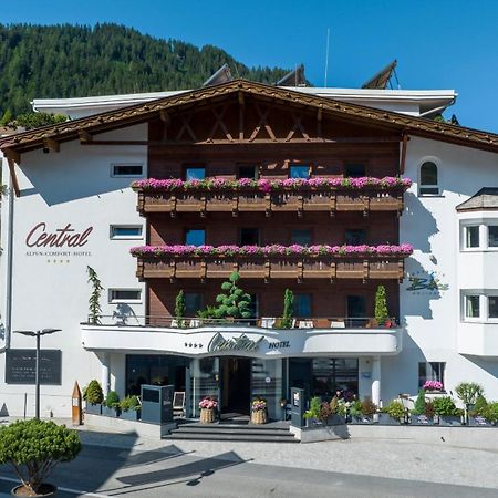 Alpen-Comfort-Hotel Central ナウダース エクステリア 写真