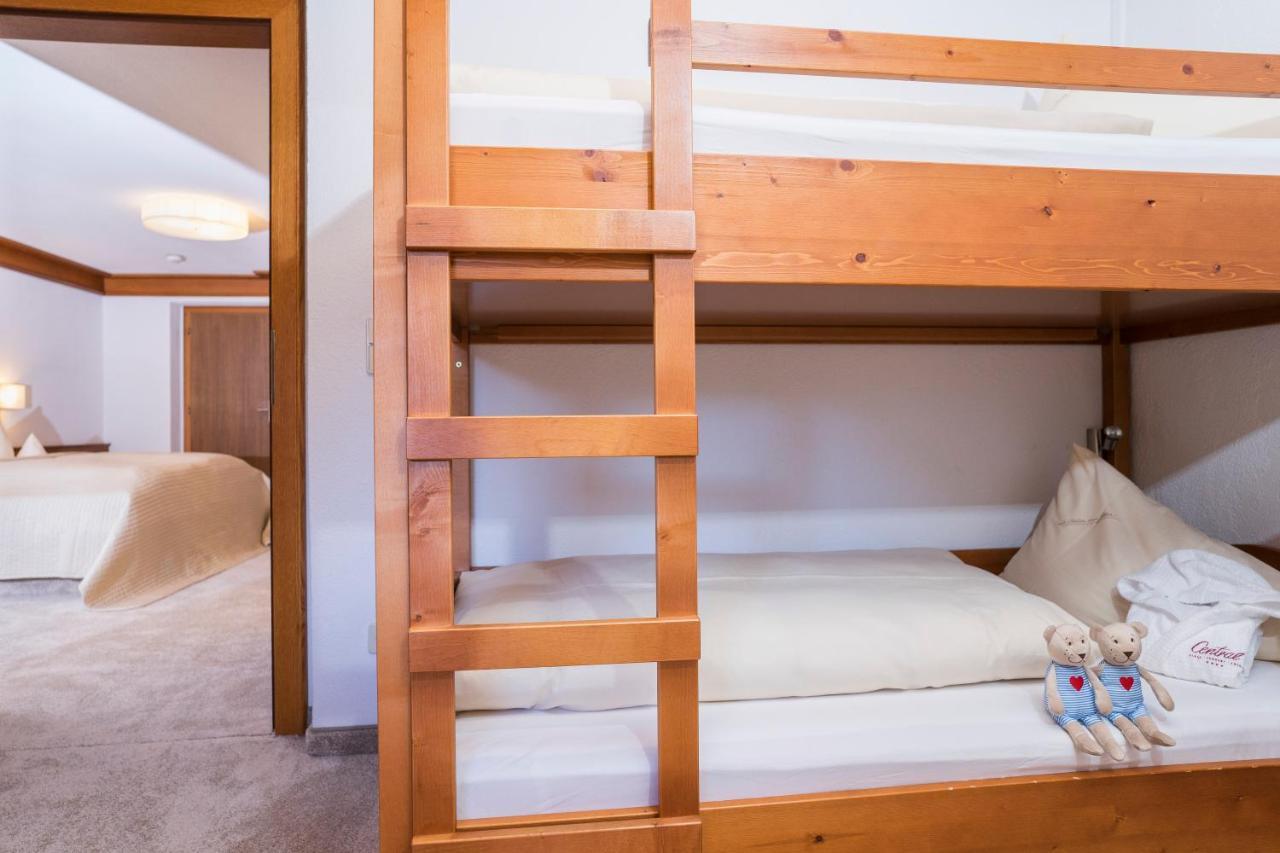 Alpen-Comfort-Hotel Central ナウダース エクステリア 写真