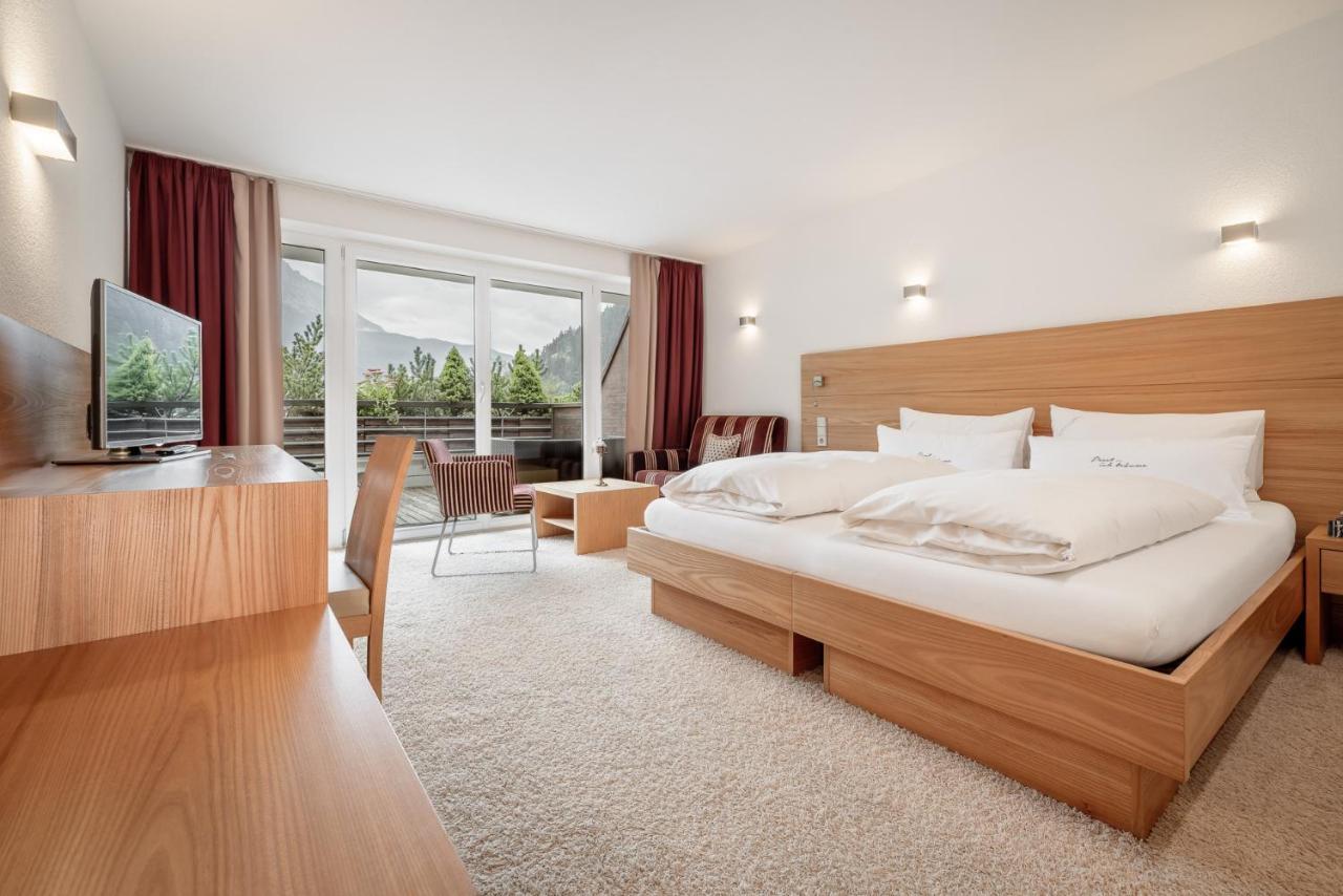 Alpen-Comfort-Hotel Central ナウダース エクステリア 写真