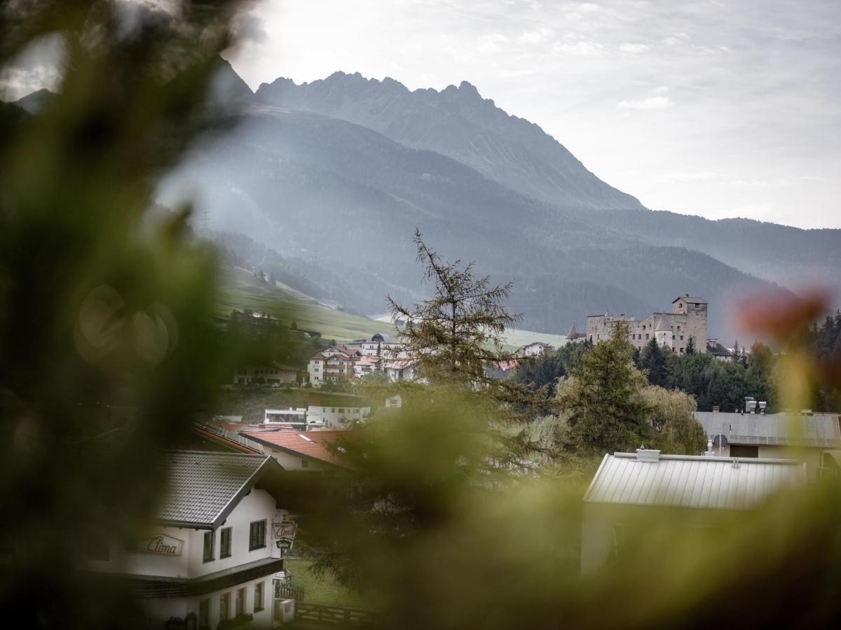 Alpen-Comfort-Hotel Central ナウダース エクステリア 写真